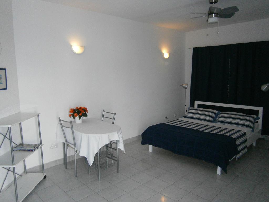 Apartments Grbin (Adults Only) Лумбарда Стая снимка