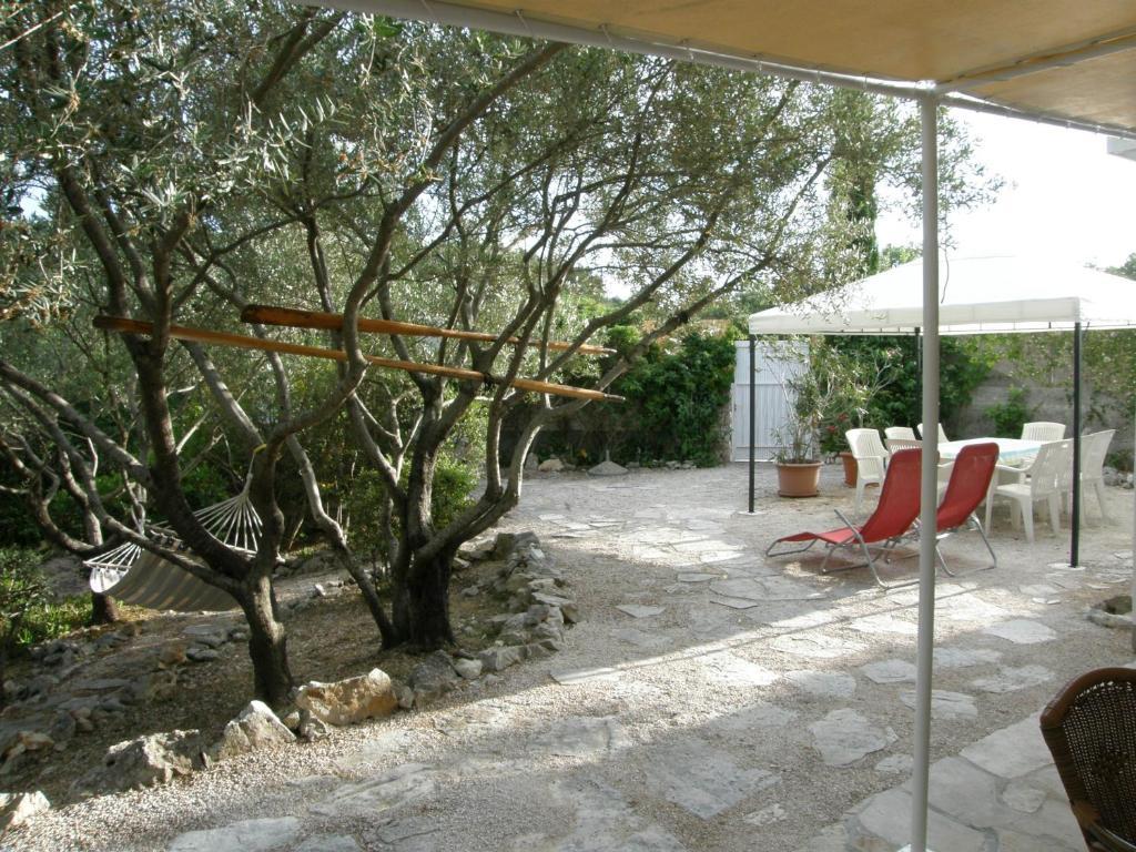 Apartments Grbin (Adults Only) Лумбарда Екстериор снимка